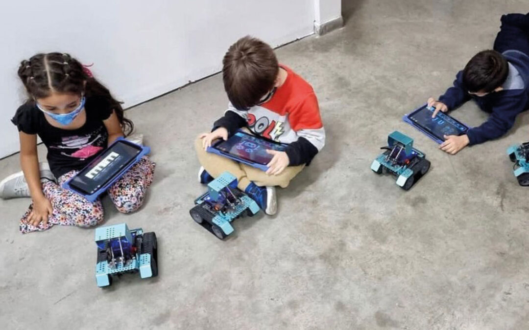 Nueva escuela de robótica infantil para fomentar el pensamiento computacional