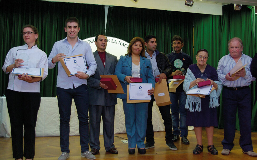 Por primera vez la Formación Profesional argentina fue distinguida con los premios Uniendo
